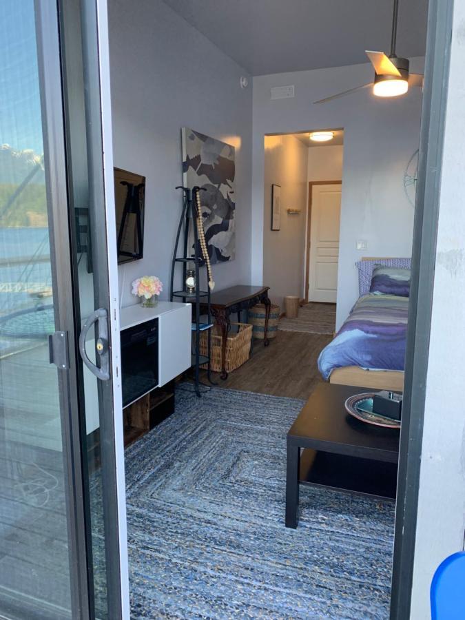 에그몽 Earls Cove Orca View B&B 외부 사진